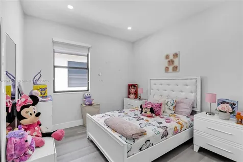 12953 SW 230th Street Miami FL 33170