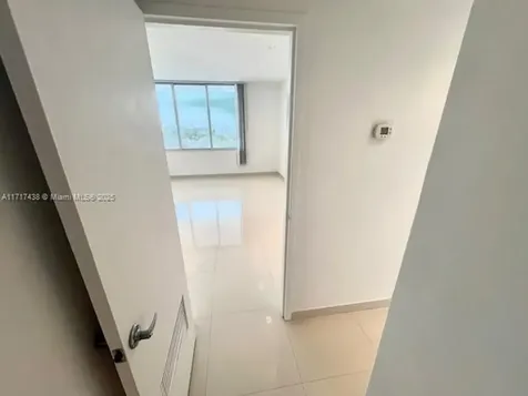 1000 West Avenue Miami Beach FL 33139