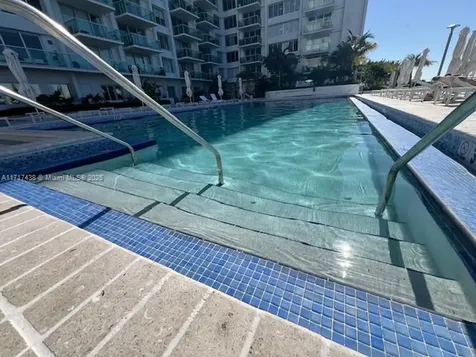 1000 West Avenue Miami Beach FL 33139