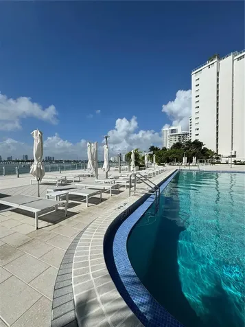 1000 West Avenue Miami Beach FL 33139