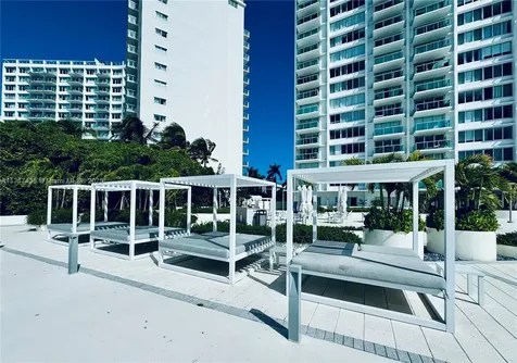 1000 West Avenue Miami Beach FL 33139