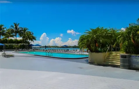 1000 West Avenue Miami Beach FL 33139