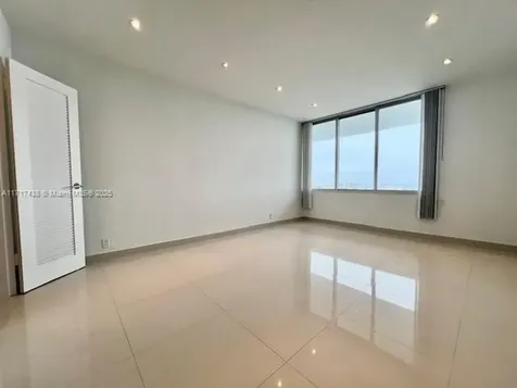 1000 West Avenue Miami Beach FL 33139