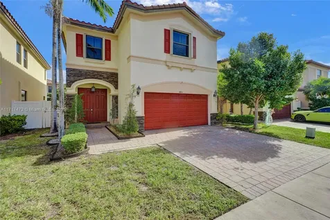 8831 W 34th Court Hialeah FL 33018