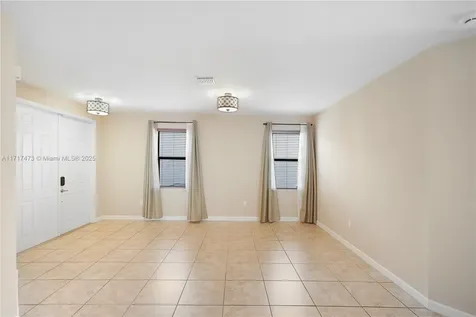 8831 W 34th Court Hialeah FL 33018