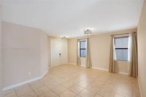 8831 W 34th Court Hialeah FL 33018