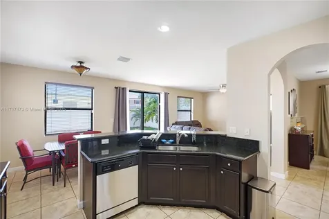 8831 W 34th Court Hialeah FL 33018