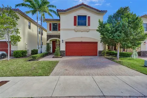 8831 W 34th Court Hialeah FL 33018