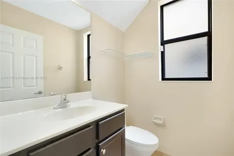 8831 W 34th Court Hialeah FL 33018