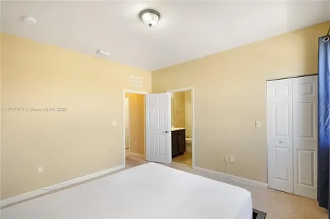 8831 W 34th Court Hialeah FL 33018
