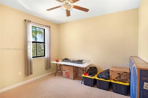 8831 W 34th Court Hialeah FL 33018
