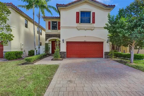8831 W 34th Court Hialeah FL 33018