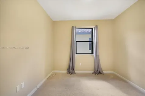 8831 W 34th Court Hialeah FL 33018