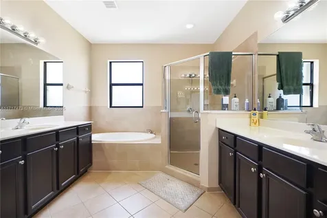 8831 W 34th Court Hialeah FL 33018