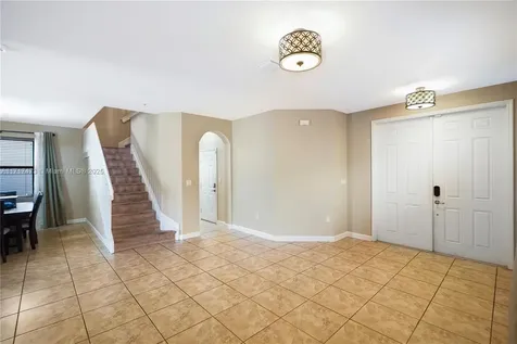 8831 W 34th Court Hialeah FL 33018
