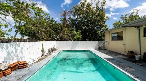 2741 SW 2nd Court Fort Lauderdale FL 33312