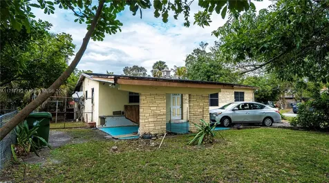 2741 SW 2nd Court Fort Lauderdale FL 33312