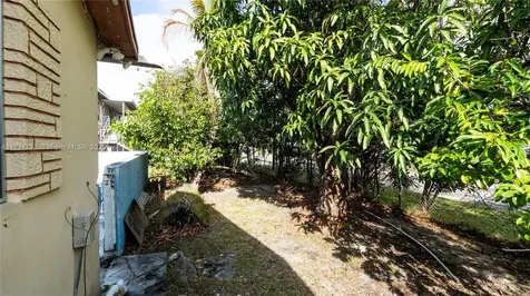 2741 SW 2nd Court Fort Lauderdale FL 33312