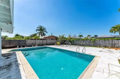 4200 SW 96th Avenue Miami FL 33165