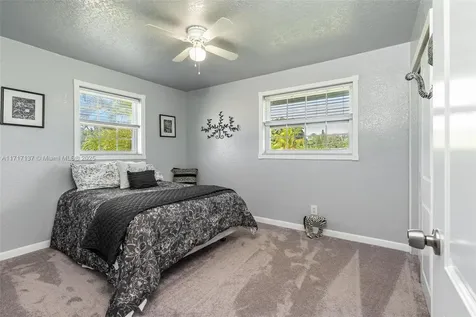 3051 SW 136th Avenue Davie FL 33330