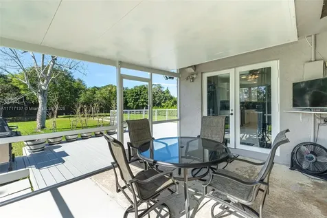 3051 SW 136th Avenue Davie FL 33330