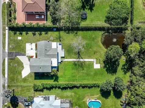 3051 SW 136th Avenue Davie FL 33330