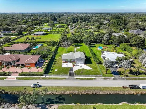 3051 SW 136th Avenue Davie FL 33330