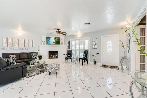 3051 SW 136th Avenue Davie FL 33330