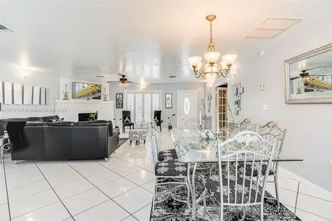 3051 SW 136th Avenue Davie FL 33330