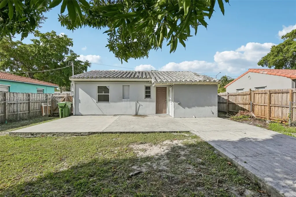 1432 N Andrews Avenue Fort Lauderdale FL 33311