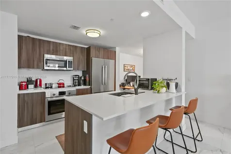 488 NE 18th Street Miami FL 33132