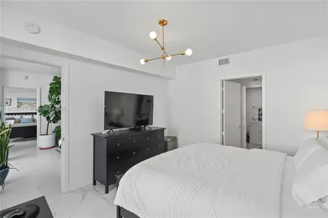 488 NE 18th Street Miami FL 33132