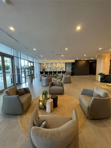 488 NE 18th Street Miami FL 33132