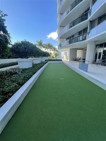 488 NE 18th Street Miami FL 33132