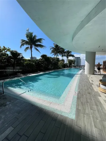 488 NE 18th Street Miami FL 33132