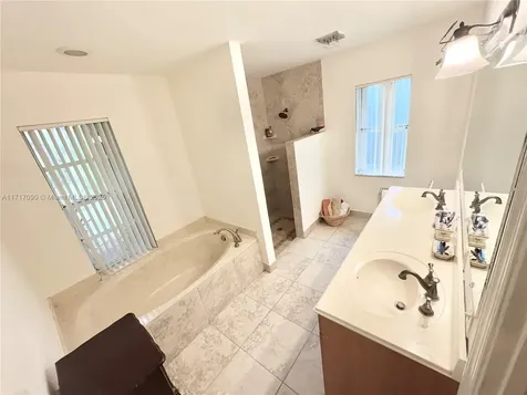 4853 NW 50th Court Coconut Creek FL 33073