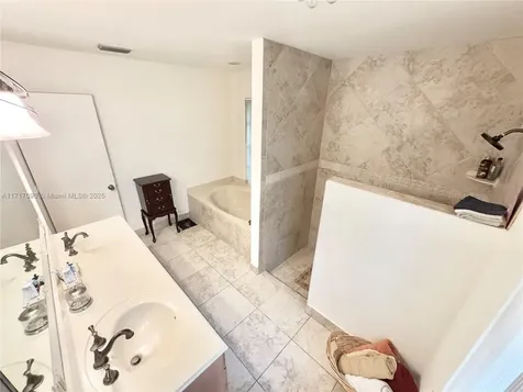 4853 NW 50th Court Coconut Creek FL 33073