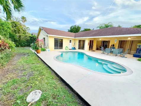 4853 NW 50th Court Coconut Creek FL 33073