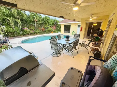 4853 NW 50th Court Coconut Creek FL 33073