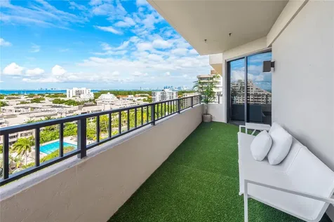201 Crandon Boulevard Key Biscayne FL 33149