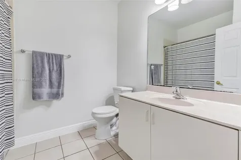 2417 SW 99th Way Miramar FL 33025