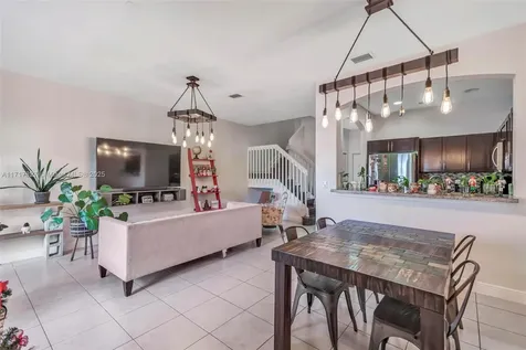 2417 SW 99th Way Miramar FL 33025