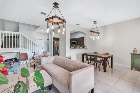 2417 SW 99th Way Miramar FL 33025
