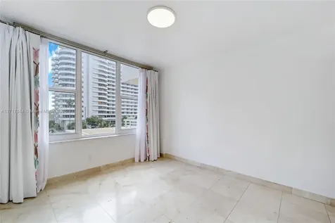 5600 Collins Avenue Miami Beach FL 33140