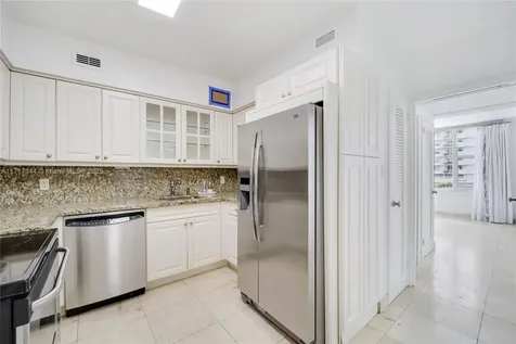 5600 Collins Avenue Miami Beach FL 33140