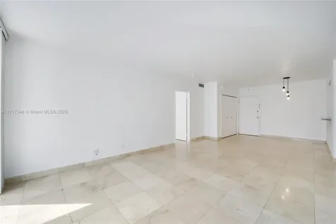 5600 Collins Avenue Miami Beach FL 33140