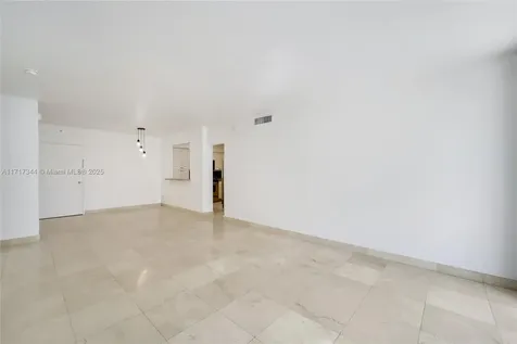 5600 Collins Avenue Miami Beach FL 33140