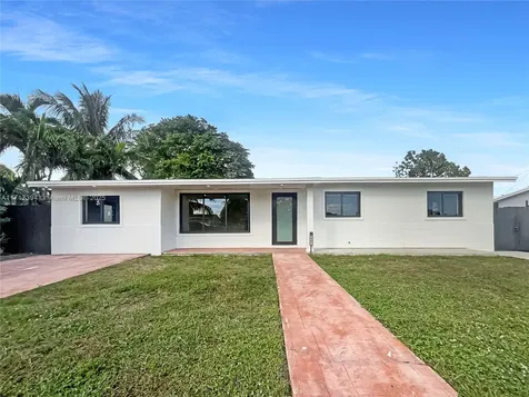 5001 NW 181st Terrace Miami Gardens FL 33055