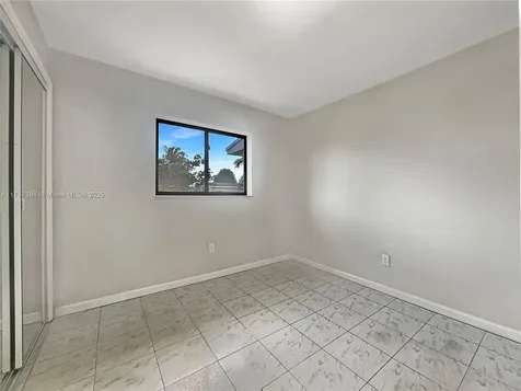 5001 NW 181st Terrace Miami Gardens FL 33055