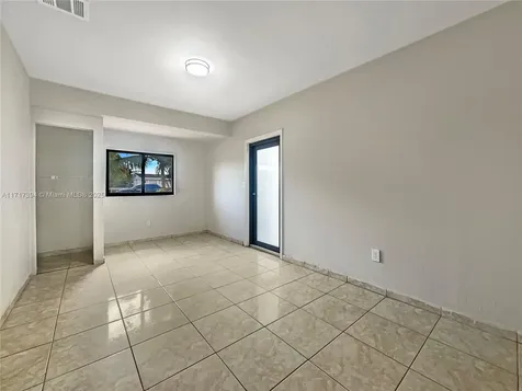 5001 NW 181st Terrace Miami Gardens FL 33055